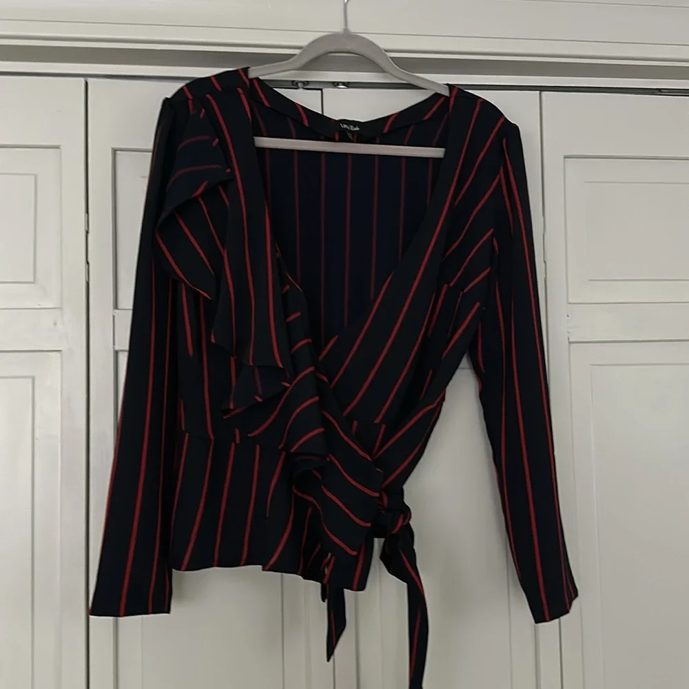 Lea & Viola cross wrap blouse. - Picture 3 of 6